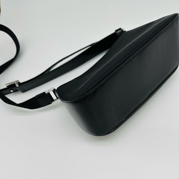 Kate Spade New York
sam icon medium east-west crossbody bag - Picture 3 of 6